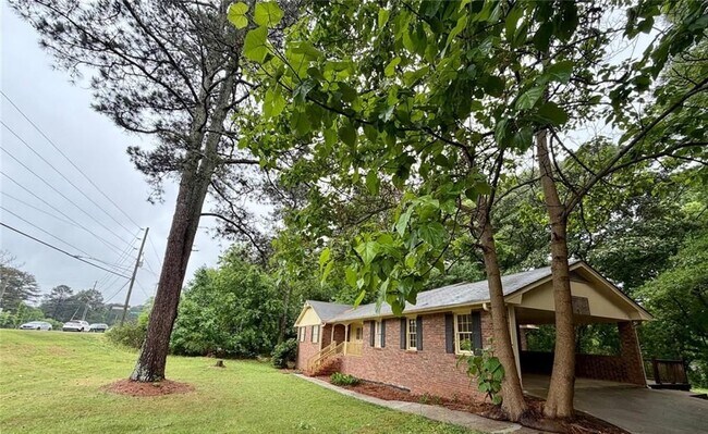 Building Photo - 665 Arnold Rd