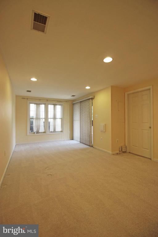 Foto del edificio - 11799 Valley Ridge Cir