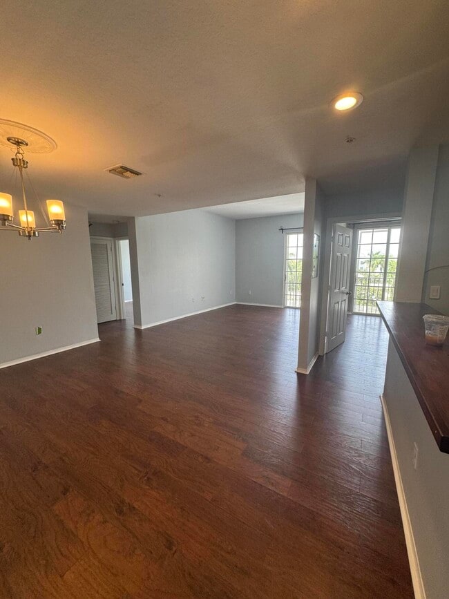 Building Photo - 1200 Town Center Dr