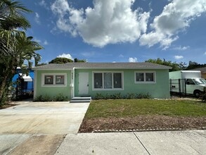 Building Photo - 505 47th St