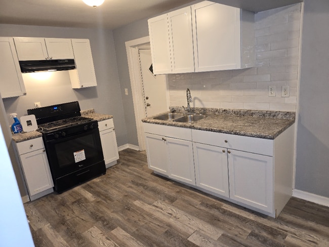 Building Photo - 14616 State St