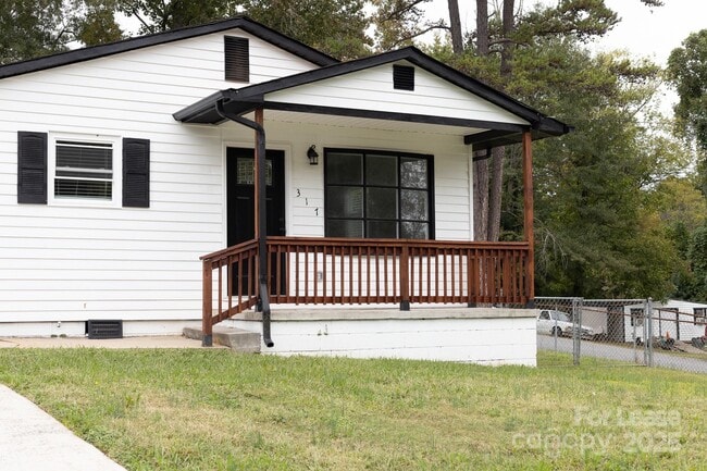 Building Photo - 317 E Louisiana Ave