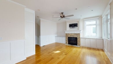 Building Photo - 429 F Ave