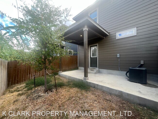 Foto del edificio - 3 br, 2.5 bath House - 6415 LUGLIO LANE  #104