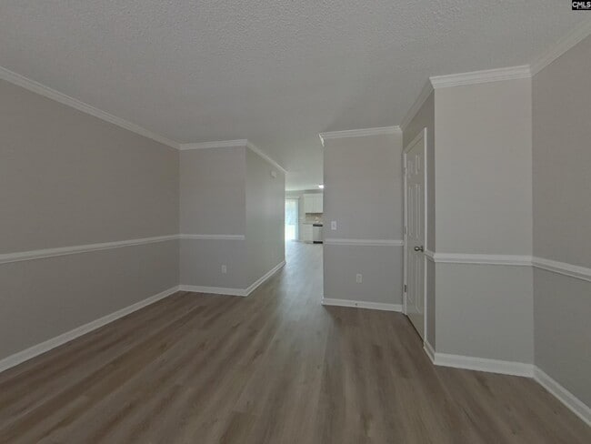 Foto del edificio - 235 Drooping Leaf Ln