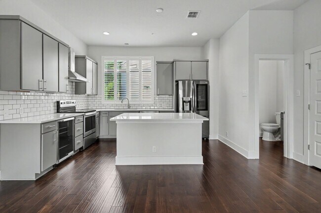 Foto del edificio - 1606 N Hackberry St