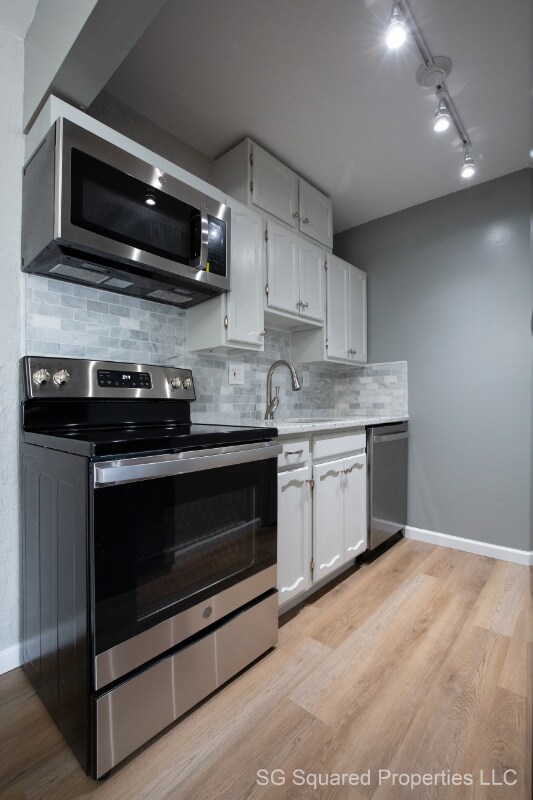 Primary Photo - 803 Plate St