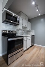 Building Photo - 803 Plate St