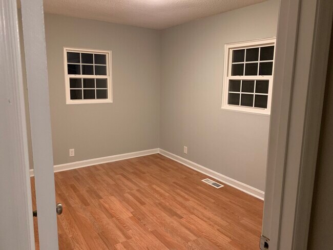 Foto del edificio - 629 Northway Dr