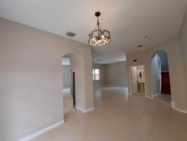 Foto del edificio - 12880 SW 50th Ct