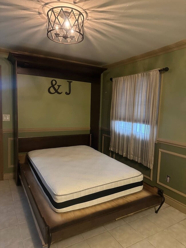 Foto del edificio - 443 Ridgewood Ave