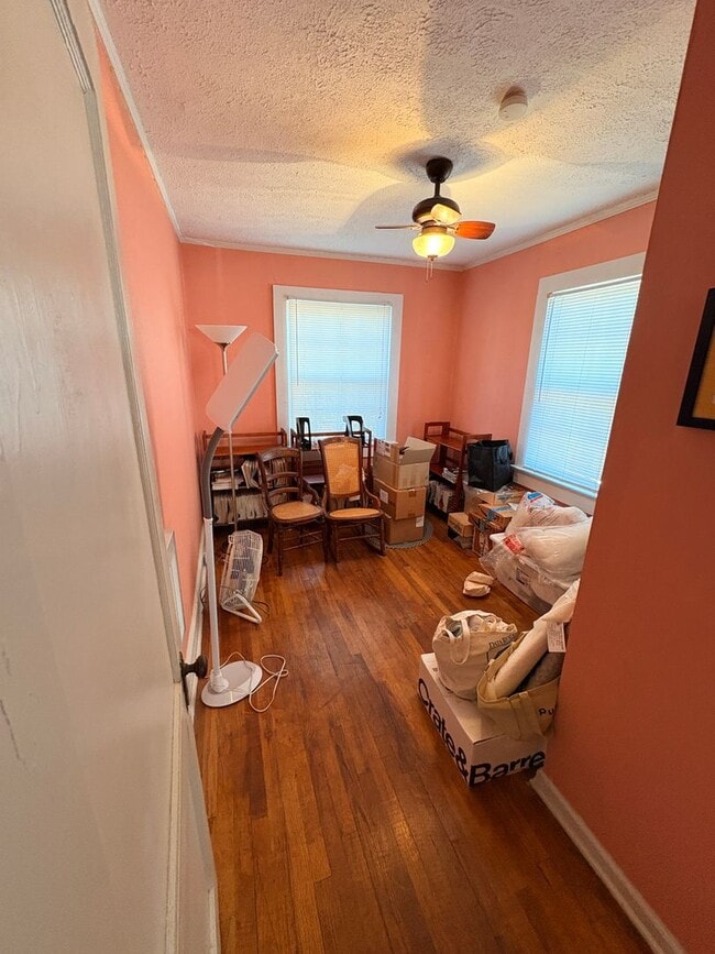 Foto del edificio - **FALL 2026 PRELEASING**