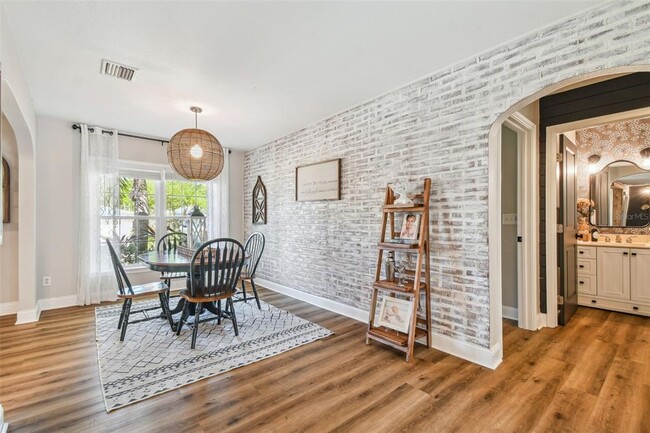 Building Photo - 759 Lantana Ave