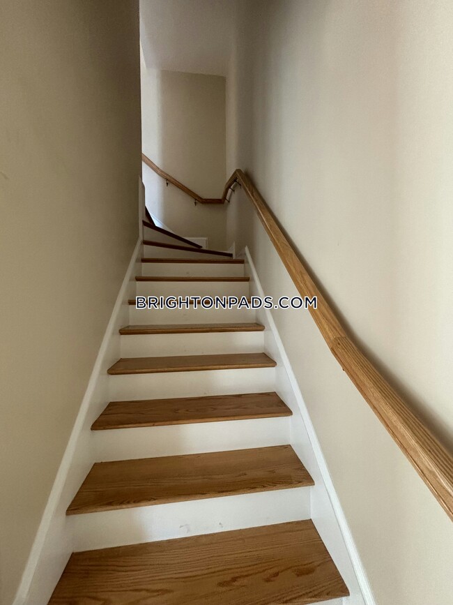 Foto del edificio - 66 Waverly St