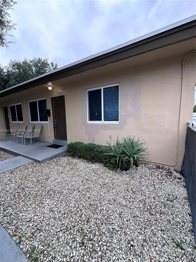 Foto principal - 1460 NW 52nd St