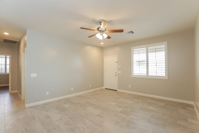 Foto del edificio - 7325 W Magnolia St