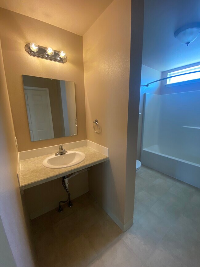 Foto del edificio - 701 Pebble Beach Rd