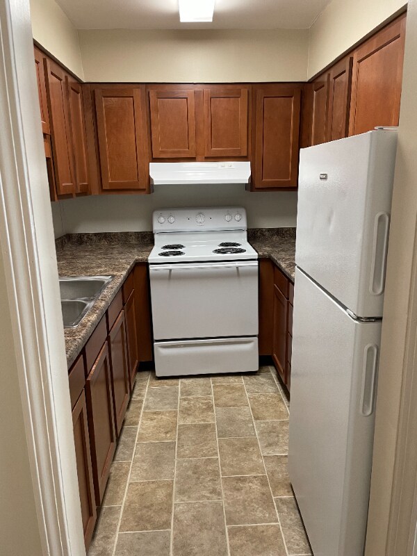 1801 Marion Manor Dr Unit F1, Marion, VA 24354 Apartment for Rent in