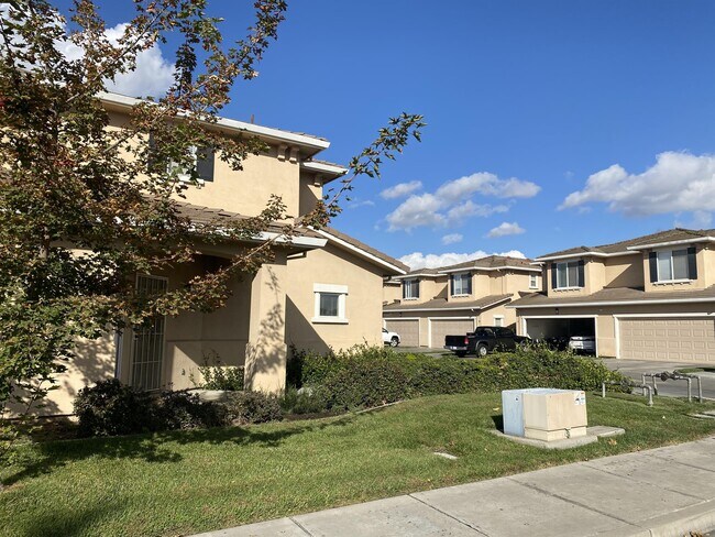 Foto del edificio - 2917 Snyder Ave