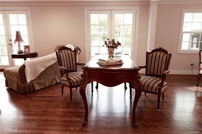 Foto del edificio - 3 br, 3 bath House - 5044 Biloxi Ave