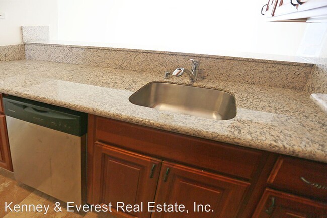 Building Photo - Studio, 1 bath House - 1335 Pacific Avenue...