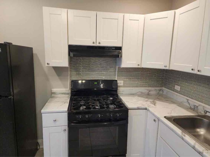 Primary Photo - 1138 W 84th St