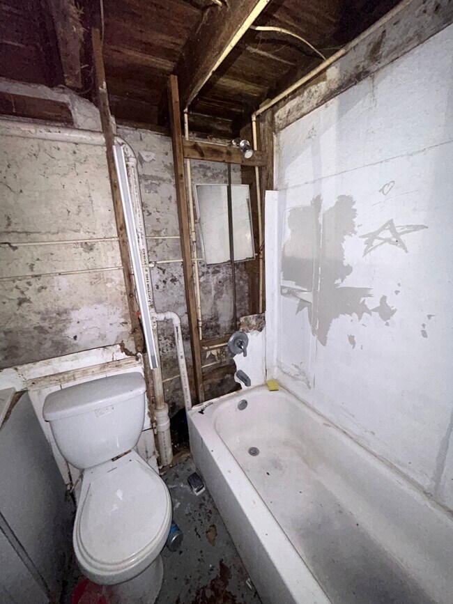 Building Photo - 4935 Alcott Ave