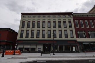 Building Photo - 150 Court St