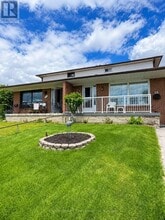 Building Photo - 29 Dellbrook Crescent