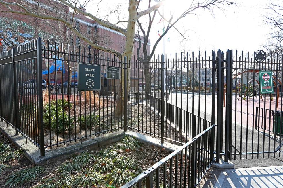 Is Greenwood a Good Place To Live in Brooklyn? Neighborhood Guide by