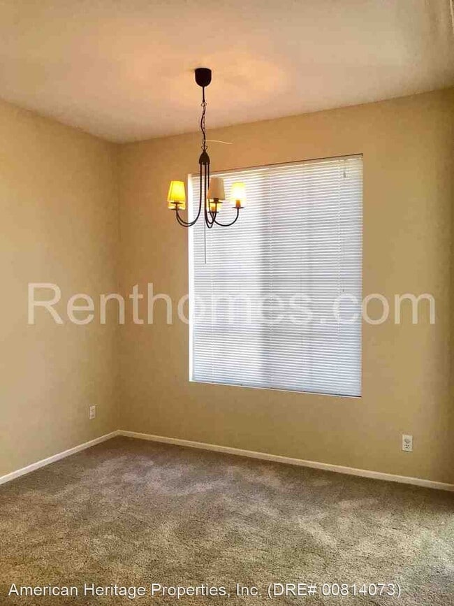 Building Photo - 2 br, 2 bath House - 10728-242 Sabre Hill ...