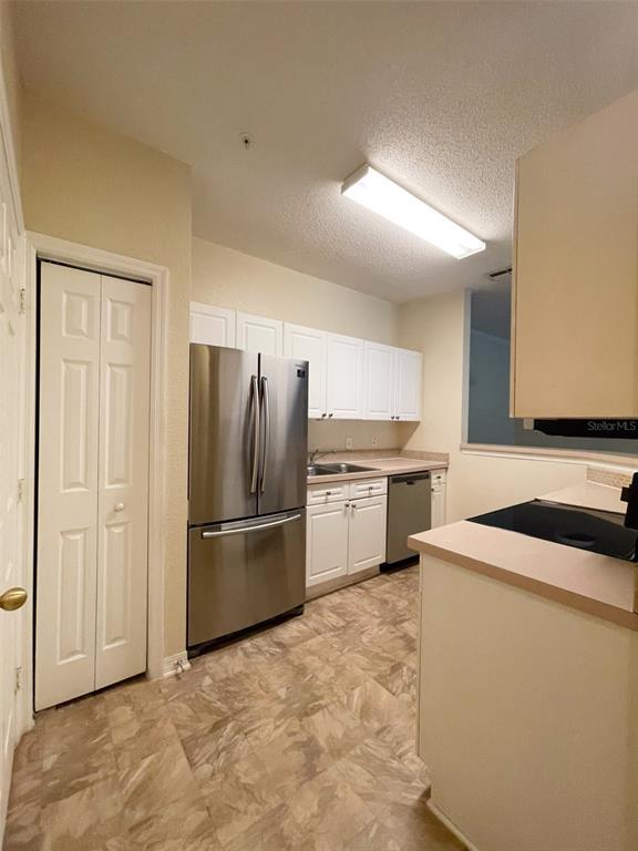 Foto del edificio - 18001 Richmond Pl Dr