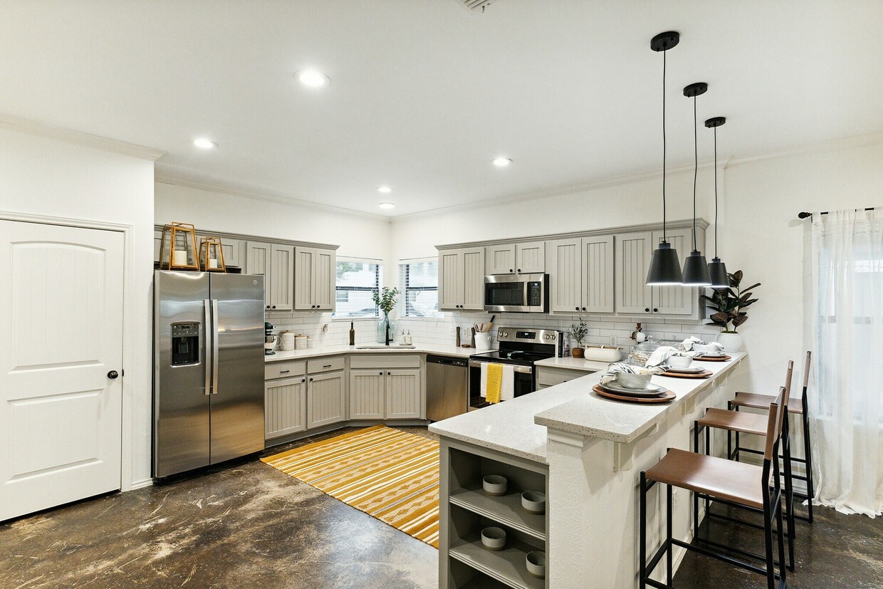 Foto de la cocina: unidad renovada - The Village on Telluride