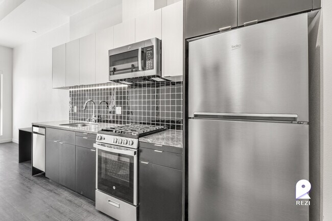Building Photo - 1530 Cassil Pl