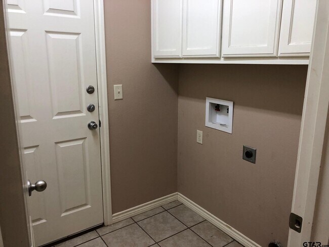 Foto del edificio - 7036 County Rd 1215