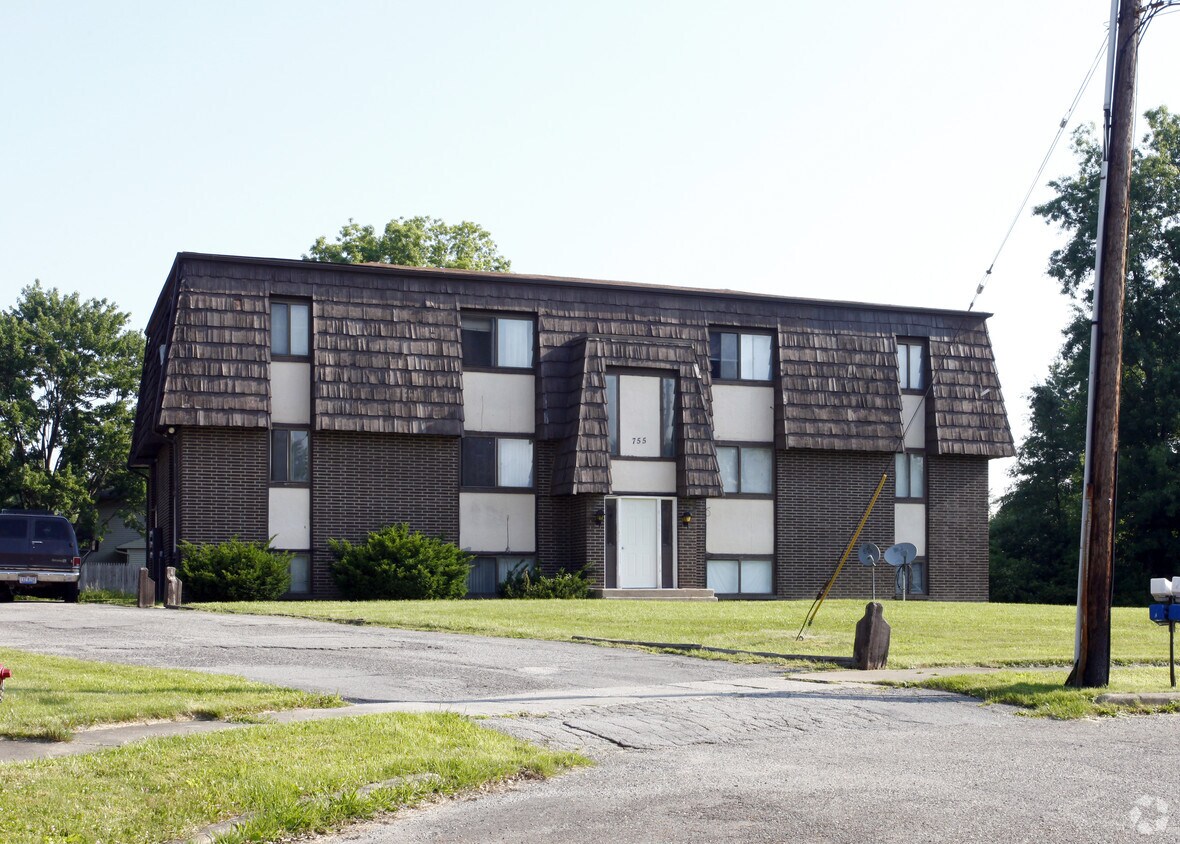 Building Photo - 755 Mauro Cir
