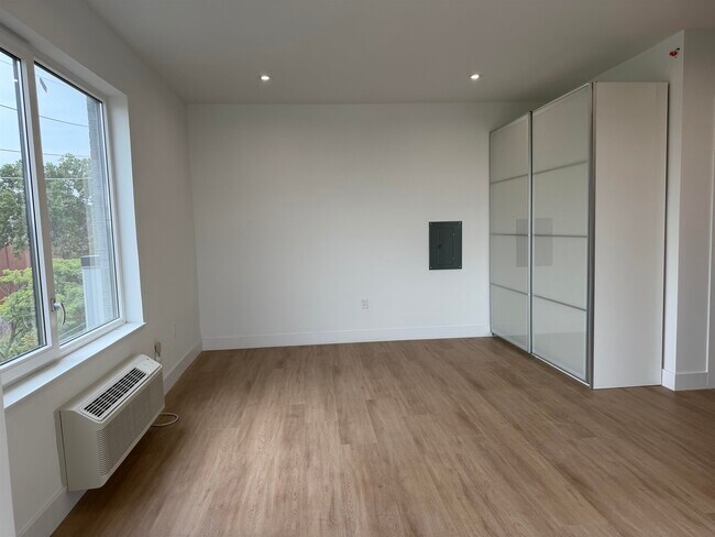 Foto del edificio - 3309 Liberty Ave