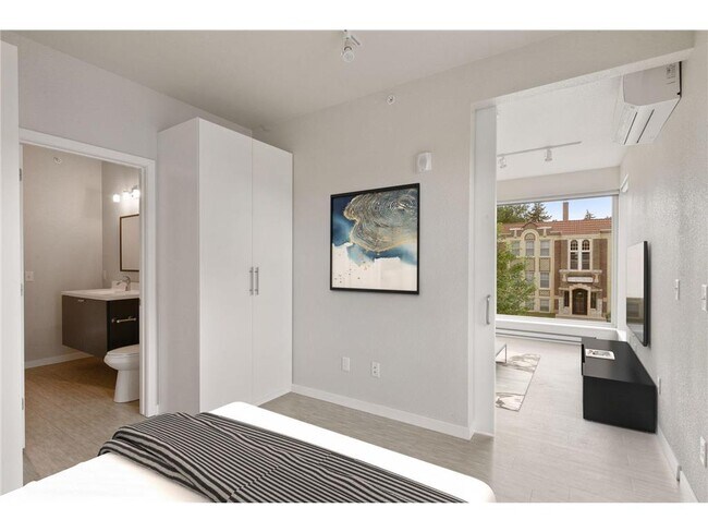 Foto del edificio - 3535 Grand Ave S