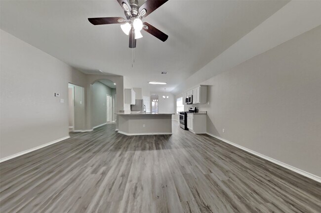 Foto del edificio - 22003 Avonglen Ln