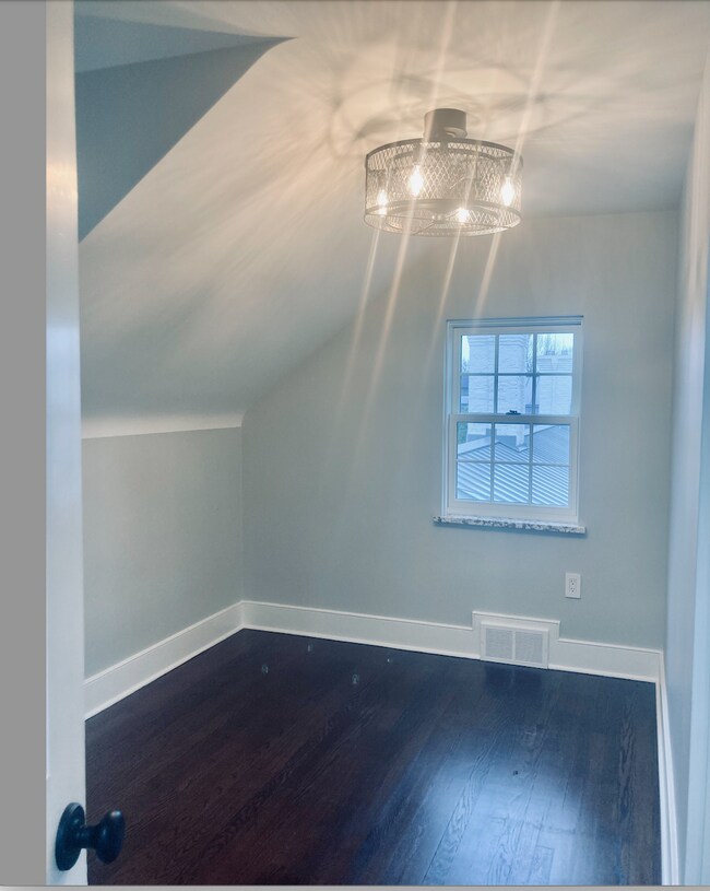 Foto del edificio - 5601 Dunmoyle St