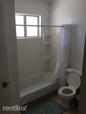 Foto del edificio - 304 E 20th St