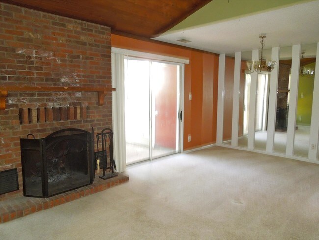 Foto del edificio - 914 Sardis Cove Dr