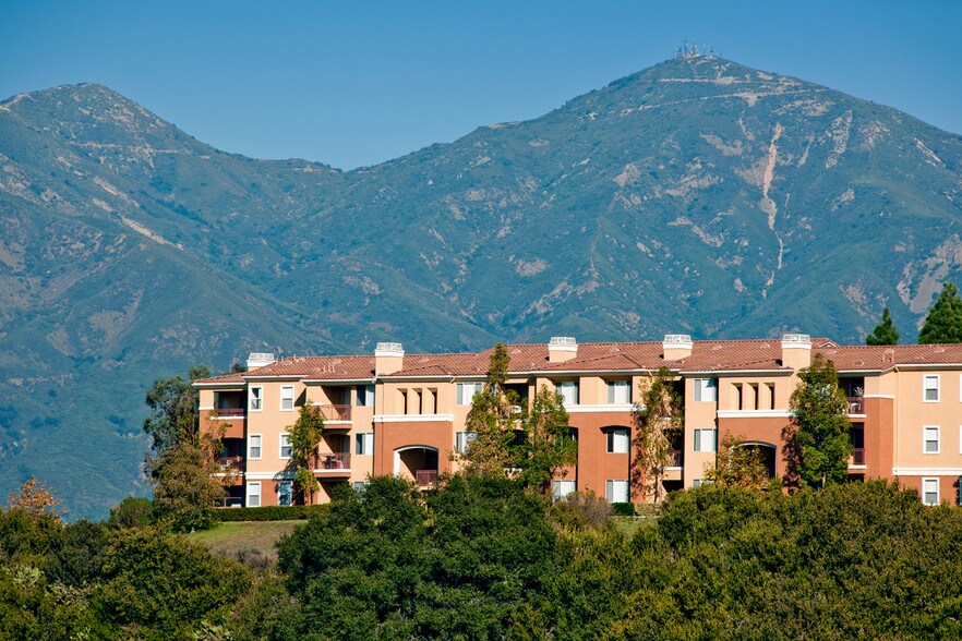 Las Flores Apartment Homes Rentals Rancho Santa Margarita, CA
