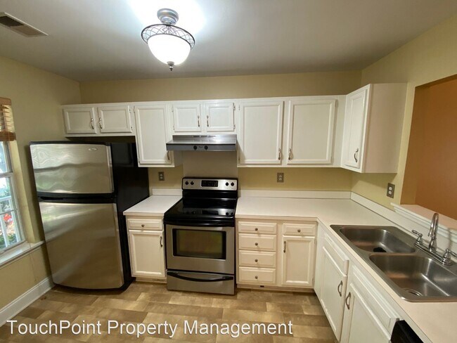 Building Photo - 2 br, 2.5 bath House - 8239 Golf Ridge Drive