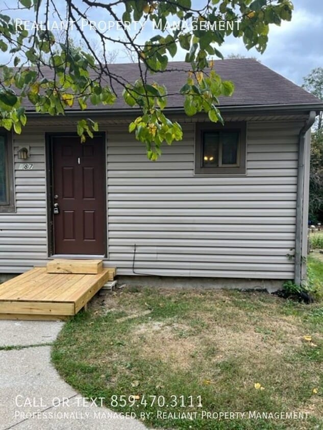 Photo - 487 Whispering Hills Dr.-
