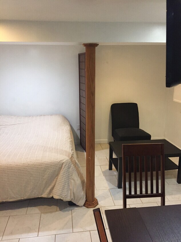 24 Roger St Unit Studio apartment, Hempstead, NY 11550 Apartments in