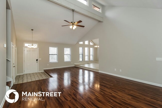 Building Photo - 8606 Stone Creek Ct
