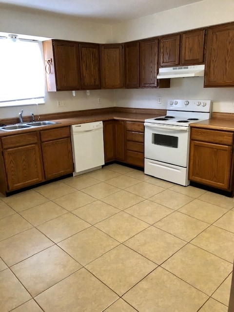 Building Photo - 1 Quail Hollow Ct