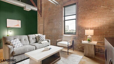 Building Photo - 2115 Runnels St