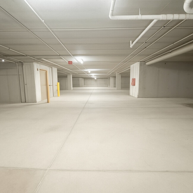 Building Photo - Hometown Grove Apartments